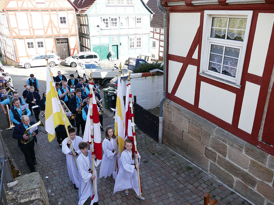 Feier der 1. Heiligen Kommunion in Sankt Crescentius (Foto: Karl-Franz Thiede)